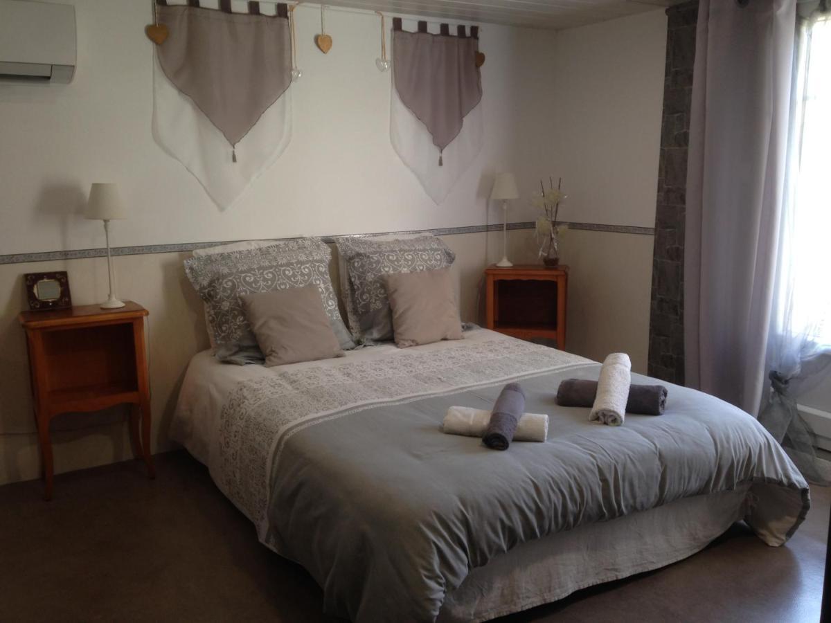 Chambre D'Hotes Hola Laval  Eksteriør bilde
