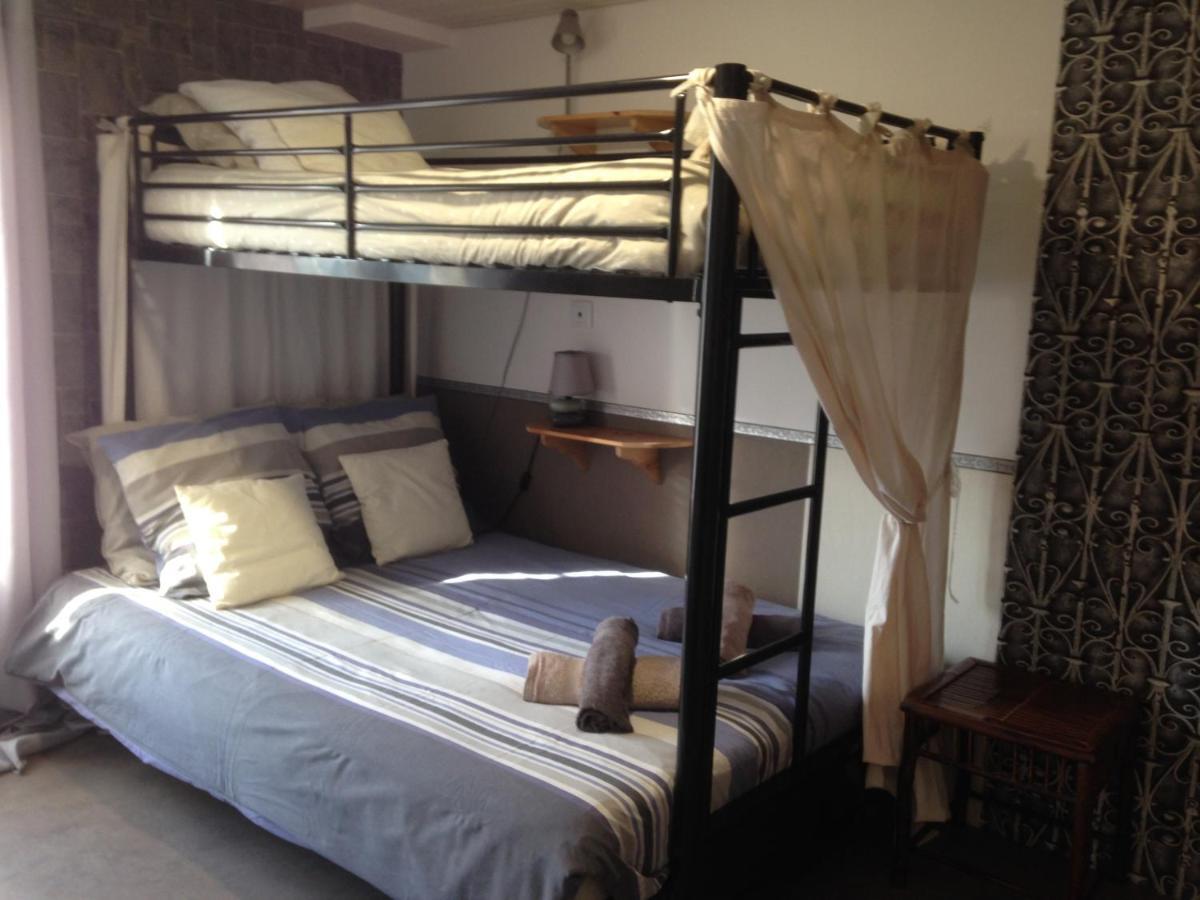 Chambre D'Hotes Hola Laval  Eksteriør bilde